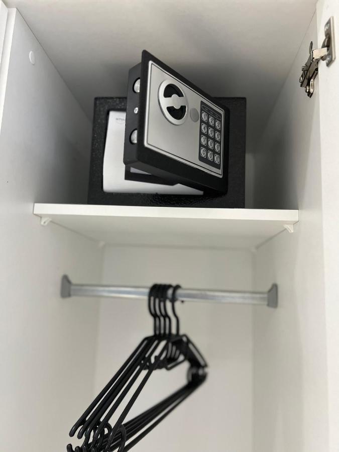 Mateo Apartments I Contactless Check-In Виена Екстериор снимка